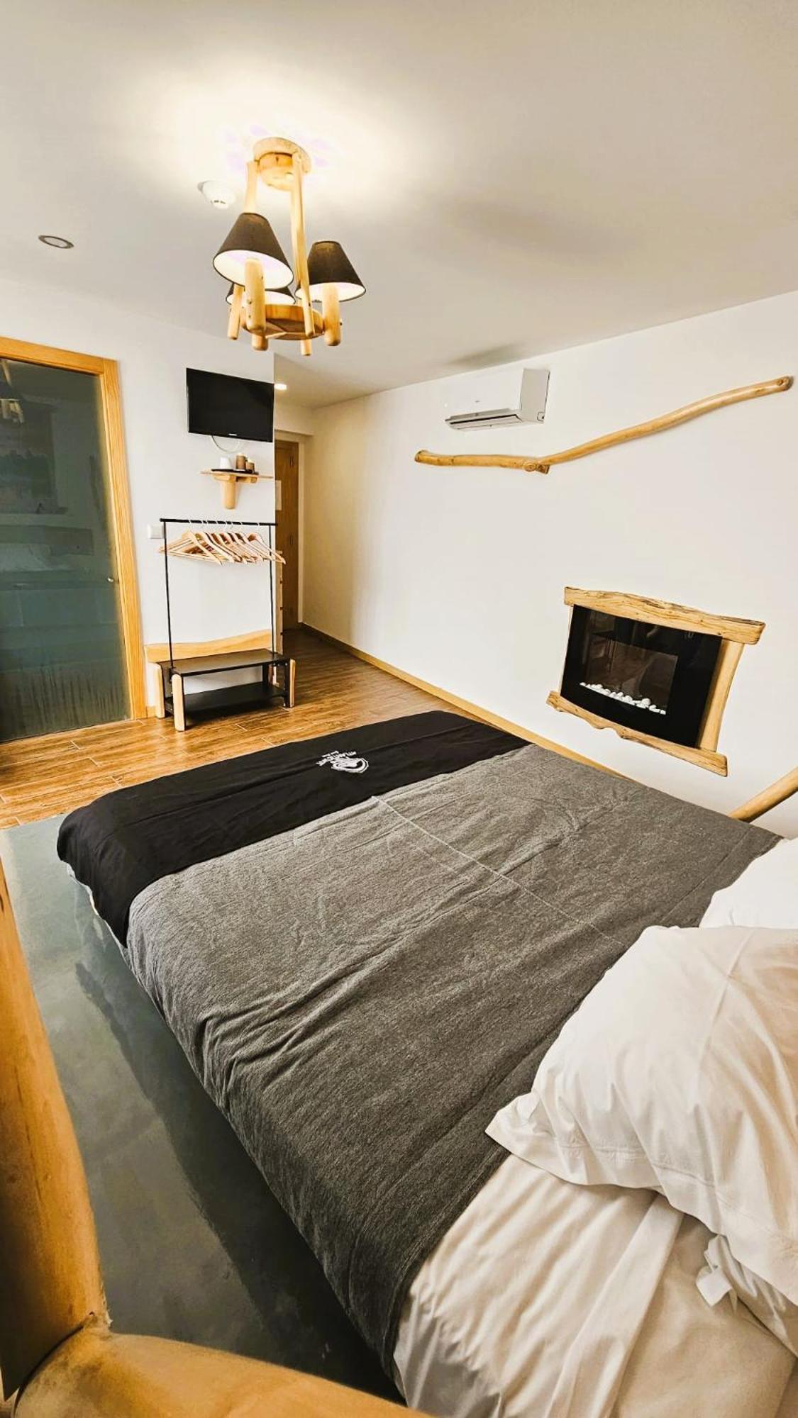 פראיה דה מירה Atlantic Spot Guest House מראה חיצוני תמונה